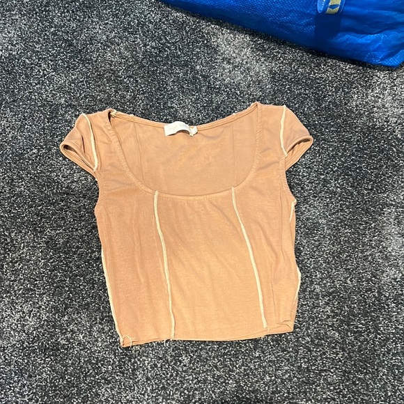 Adorable brown crop top - Picture 1 of 1